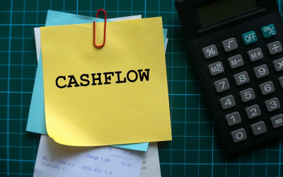 How to manage cash flow in business?